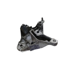 Staffa supporto motore RENAULT Clio Serie dal 01 al 05 - 8200101849 - 3356889