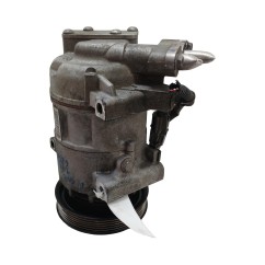 Compressore A/C RENAULT Clio Serie IV dal 12 al 19 - 926002352R - 3484638