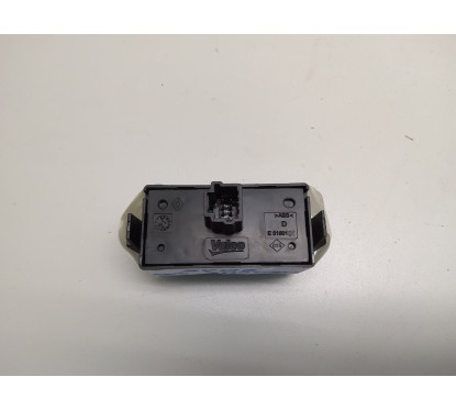 Pulsante luci di emergenza RENAULT Megane III Grand Tour dal 08 al 15