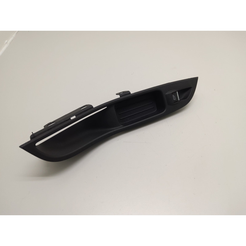 Pulsantiera Anteriore Destra FORD Focus Berlina 6° Serie