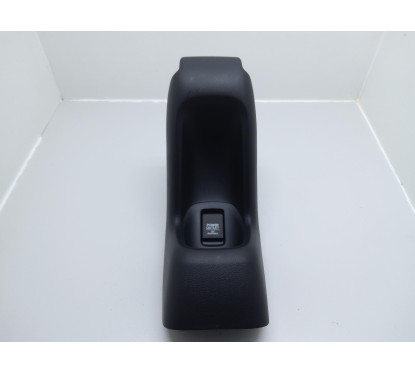 Rivestimento post. consolle centrale c/accendisigari in pell HONDA HR-V Serie dal 14 al 18 - 880172 - 880172