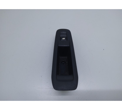 Pulsantiera Posteriore Sinistra PEUGEOT 308 SW dal 15 al 17 - 904840 - 904840