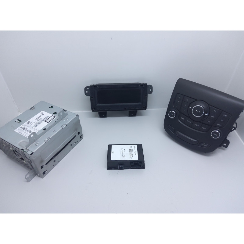 Console centrale con comandi clima e radio CHEVROLET Orlando 1° Serie