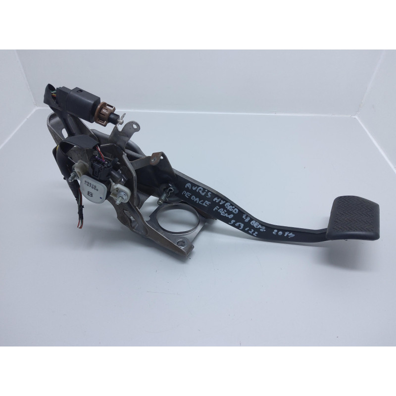 Pedale Freno TOYOTA Auris Station Wagon E180 dal 13 al 18