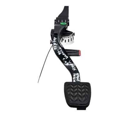 Pedale frizione TOYOTA Yaris Serie dal 17 al 20