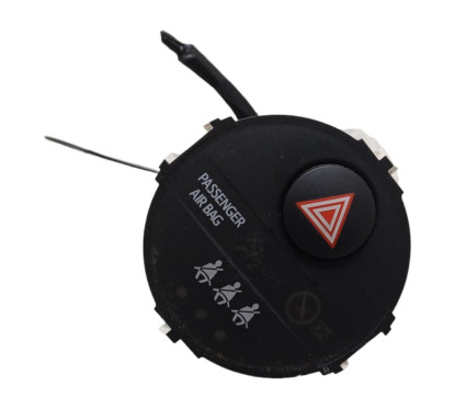 Pulsante luci di emergenza TOYOTA Yaris Serie dal 14 al 16