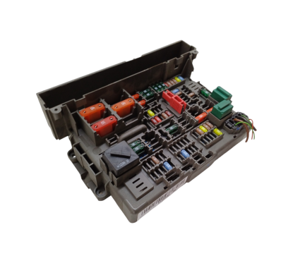 Scatola porta fusibili BMW X1 Serie E84 dal 09 al 15