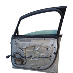 Portiera anteriore Destra AUDI A2 Serie 8Z0 dal 00 al 05 - 8Z0831052A - 3538899