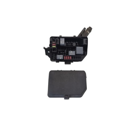 Centralina porta fusibili TOYOTA Yaris Serie dal 14 al 16 - 640789 - 640789