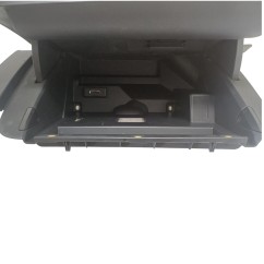 Vano portaoggetti AUDI A1 Serie 8X1 dal 10 al 14 - 8X18571044PK - 3542474