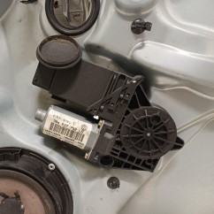 Alzacristallo elettrico ant. DX VOLKSWAGEN Passat Berlina 3° Serie