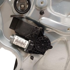 Alzacristallo elettrico ant. DX VOLKSWAGEN Passat Berlina 3° Serie