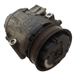 Compressore A/C VOLKSWAGEN Polo 3° Serie - 6Q0820803D - 2885349