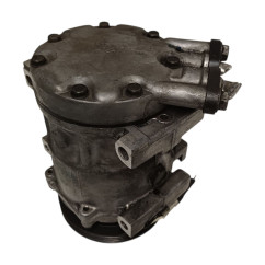 Compressore A/C RENAULT Clio Serie dal 99 al 01 - 7700875357 - 2744895
