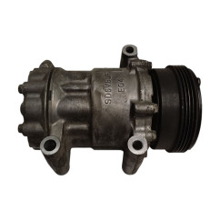 Compressore A/C RENAULT Kangoo 3° Serie - 8200037058 - 2742915