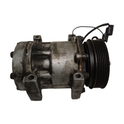 Compressore A/C VOLVO V40 S. Wagon 2° Serie - SD7H15 - 2757372