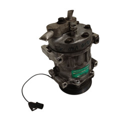 Compressore A/C VOLVO V40 S. Wagon 2° Serie - SD7H15 - 2757353
