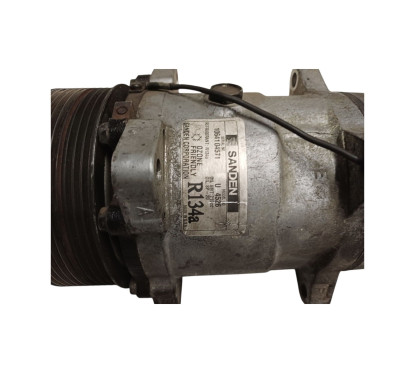 Compressore A/C MERCEDES 190 w201