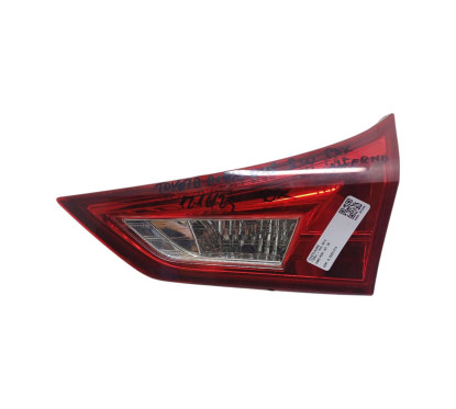 Stop Posteriore Destro Integrato nel Portello TOYOTA Auris Station Wagon E180 dal 13 al 18 - 8158102830 - 2757012