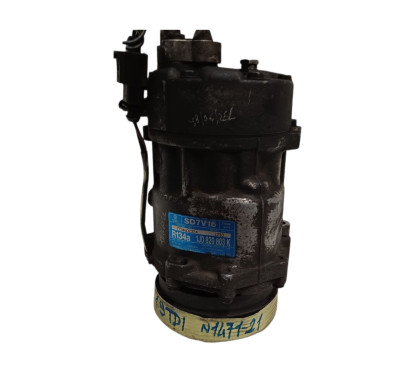 Compressore A/C VOLKSWAGEN Golf 4 Berlina dal 97 al 03 - 1J0820803K - 2753369