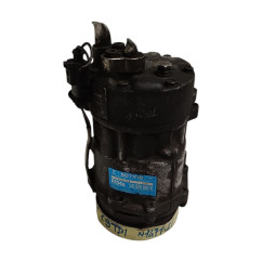 Compressore A/C VOLKSWAGEN Golf 4 Berlina dal 97 al 03 - 1J0820803K - 2753369