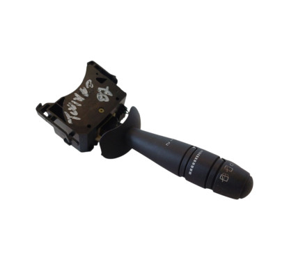 Devio tergicristallo RENAULT Twingo II serie dal 07 al 14 - 7701048915 - 2612180