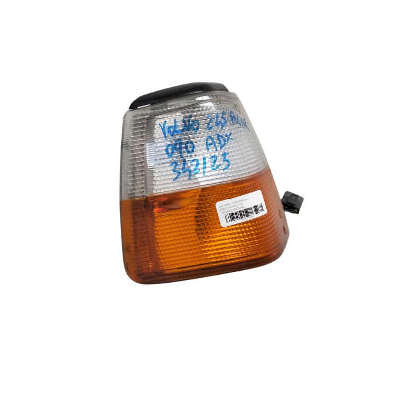 Freccia fanalino ant DX VOLVO Polar Serie 240 dal 84 al 93