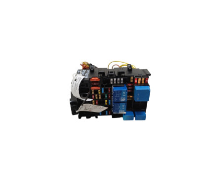 Scatola porta fusibili RENAULT CLIO Serie V dal 19 - 243805499R - 3051557