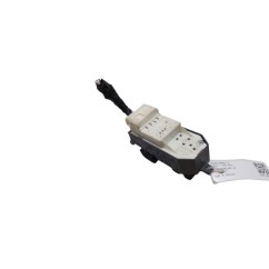Pulsantiera Anteriore Sinistra TOYOTA Verso S P120 dal 10 al 16 - 8482052460 - 3146640
