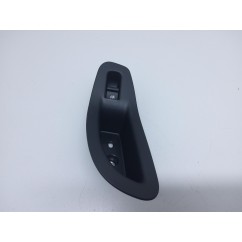 Pulsantiera Posteriore Destra FIAT 500 X Serie dal 15 - 1157145 - 1157145