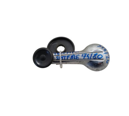 maniglia alzavetri anteriore SX TRIUMPH Spitfire Serie dal 74 al 80