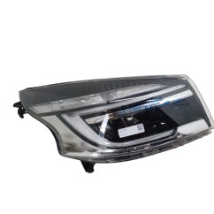 Faro anteriore Destro RENAULT Trafic Furgonato serie dal 14 - 260103799R - 3317980
