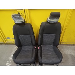 Tappezzeria Completa TOYOTA Auris Serie E180 dal 12 al 18 - 7191002G70C0 - 1683742