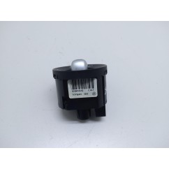 Interruttore comando luci VOLKSWAGEN Scirocco Serie 137 dal 08 al 14