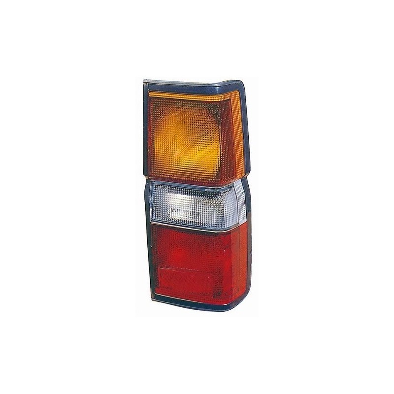 Fanale posteriore destro Terrano dal 1986 per Nissan Terrano I 326900654