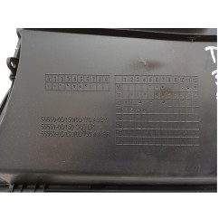 Vano portaoggetti TOYOTA Yaris Serie dal 11 al 13 - 55550D170C0 - 3742445