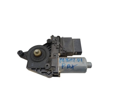Motorino Alzavetro posteriore destra VOLKSWAGEN Passat Variant 3° Serie - 1C0959812001 - 3771055